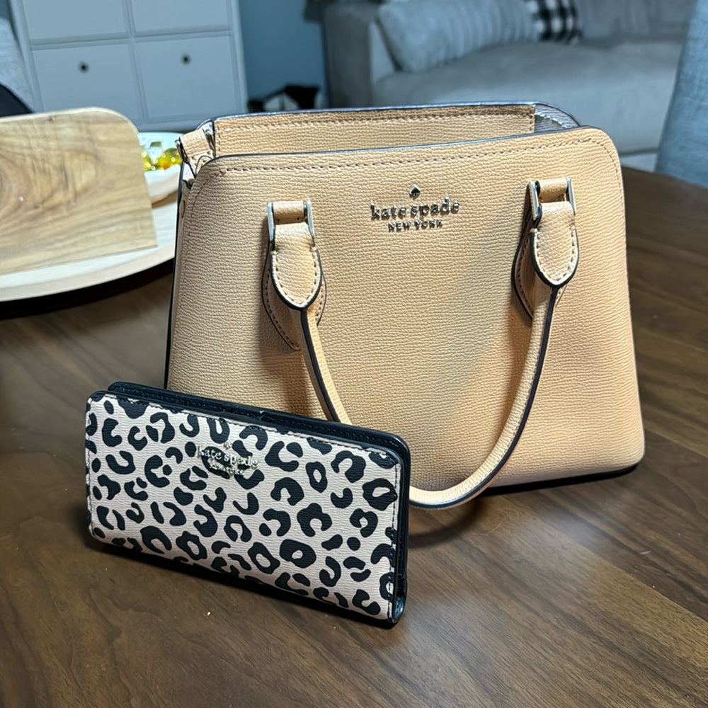 Kate spade purse and wallet duo